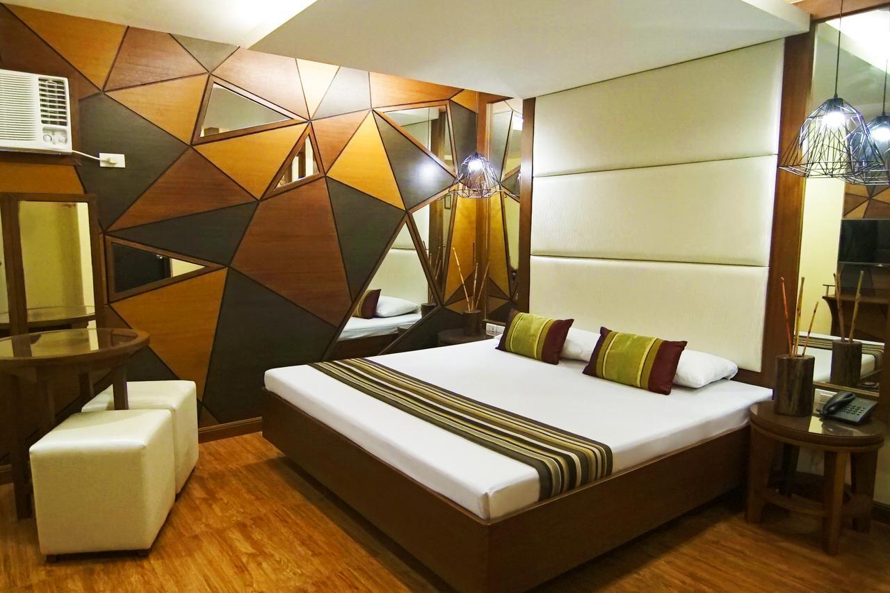 Hotel 2016 Manila Exterior photo