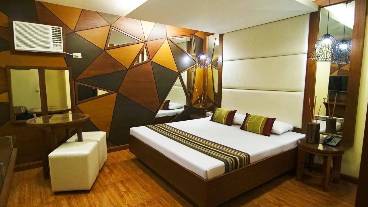 Hotel 2016 Manila Exterior photo