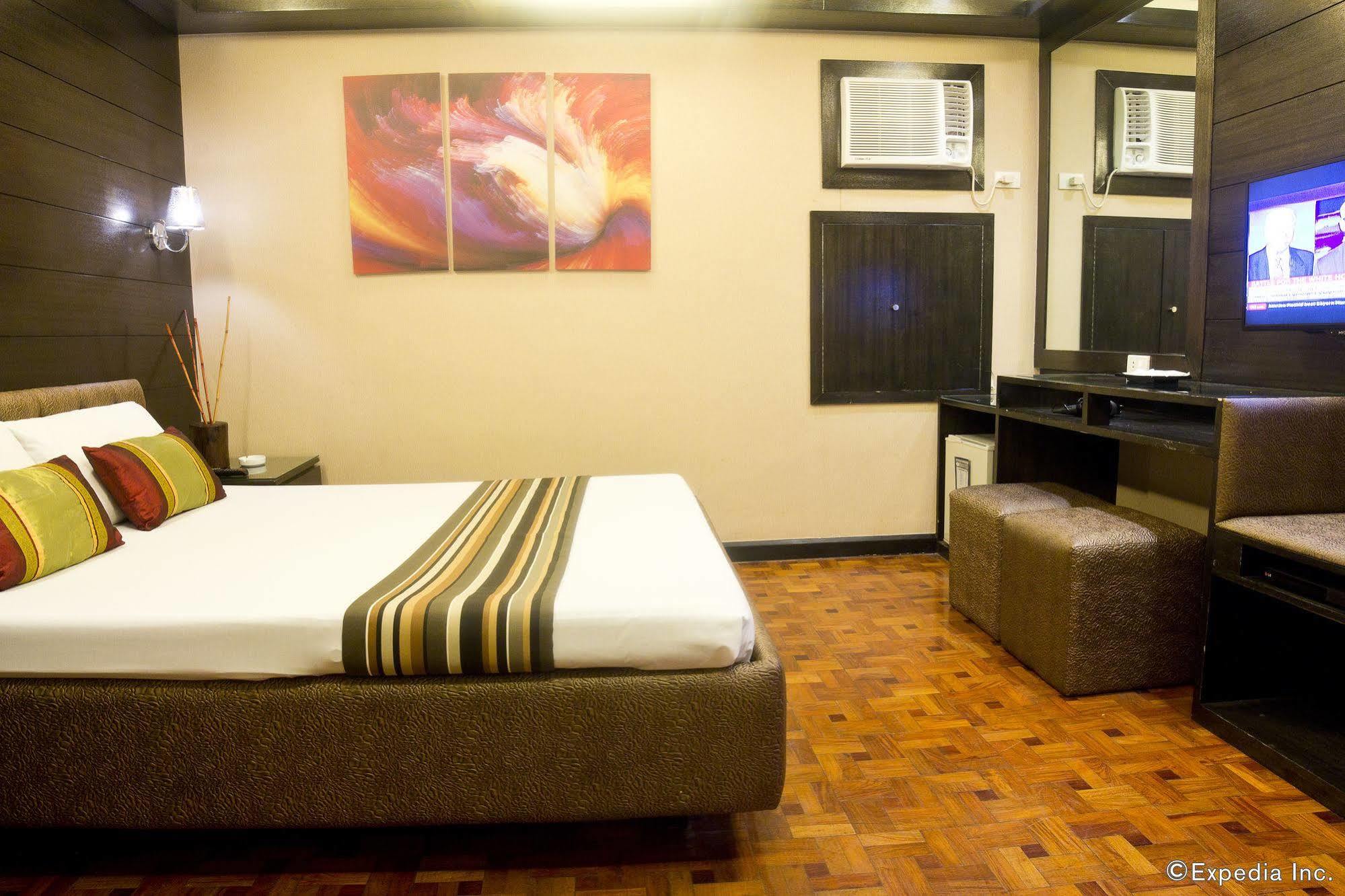 Hotel 2016 Manila Exterior photo