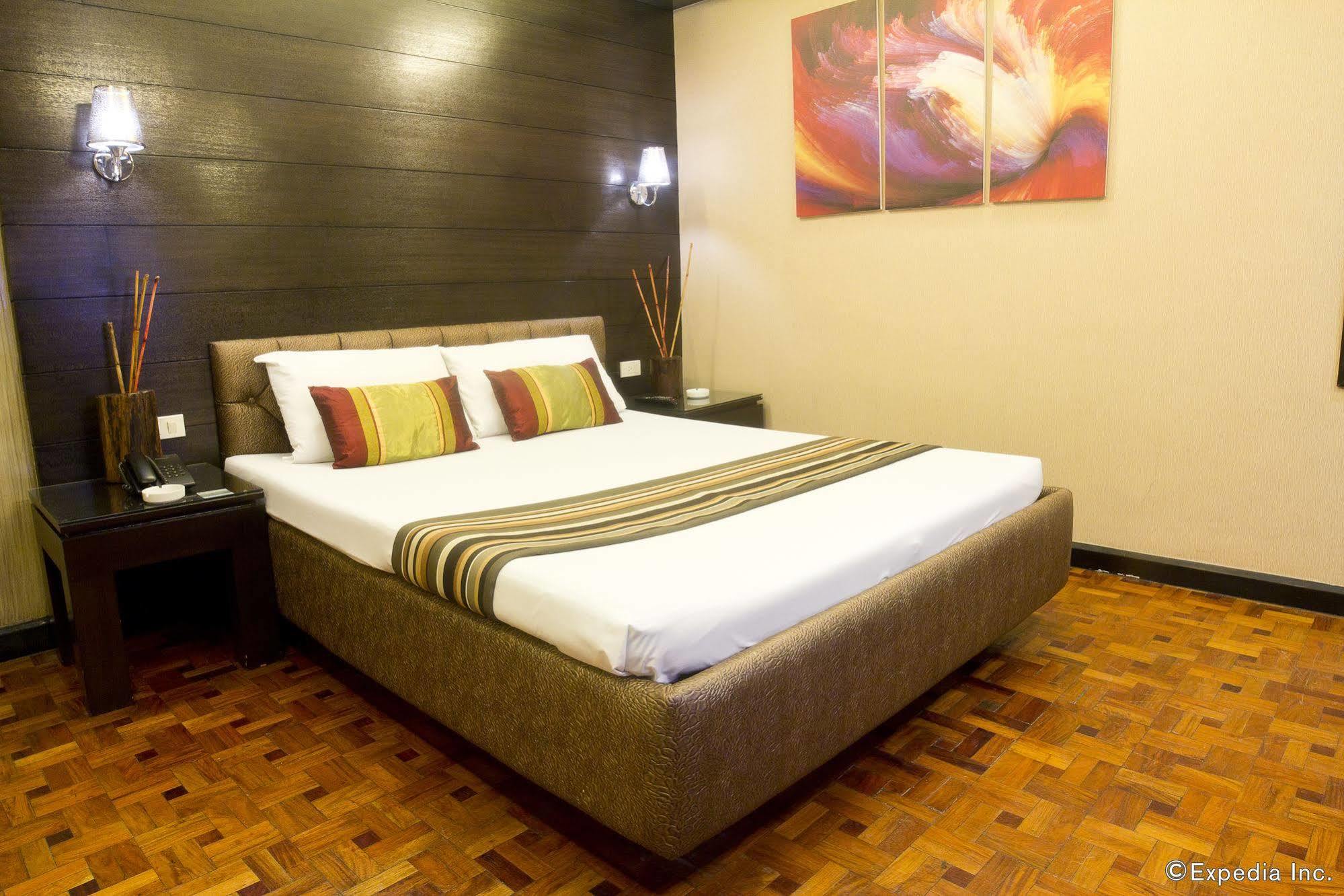 Hotel 2016 Manila Exterior photo