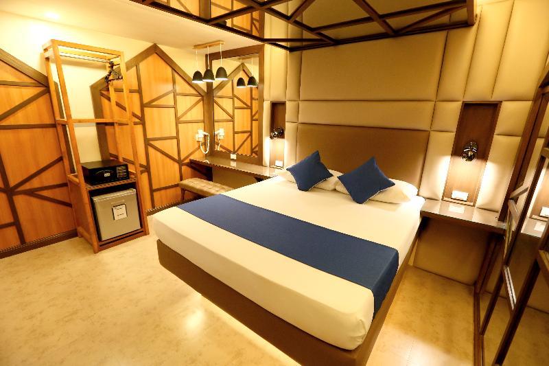 Hotel 2016 Manila Exterior photo