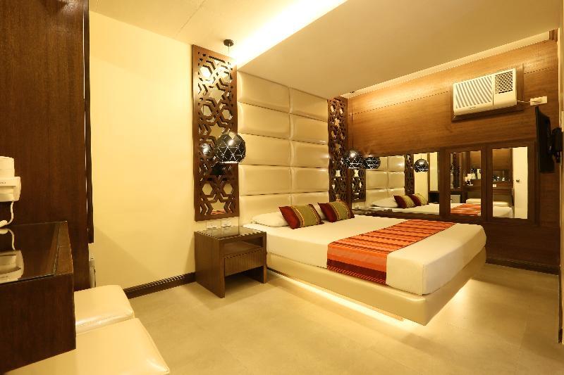 Hotel 2016 Manila Exterior photo